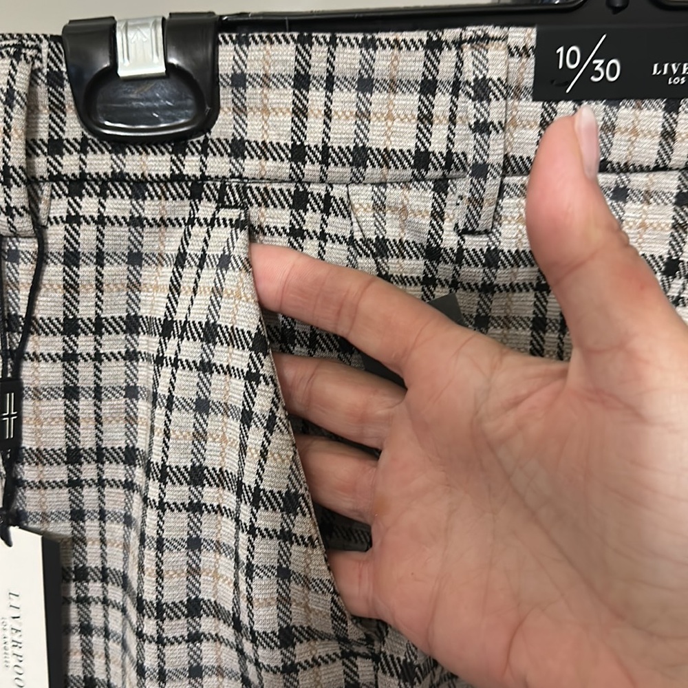 Sz 10/30⭐️NWT Liverpool Cashew (beige) Plaid Tartan Kelsey Knit trousers.